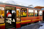 6022.jpg Erica in de trein van de Jungfraubahn om naar de Jungfraujoch te gaan.