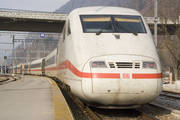 6151.jpg Weer terug naar huis. Met de ICE, hier op station Interlaken.