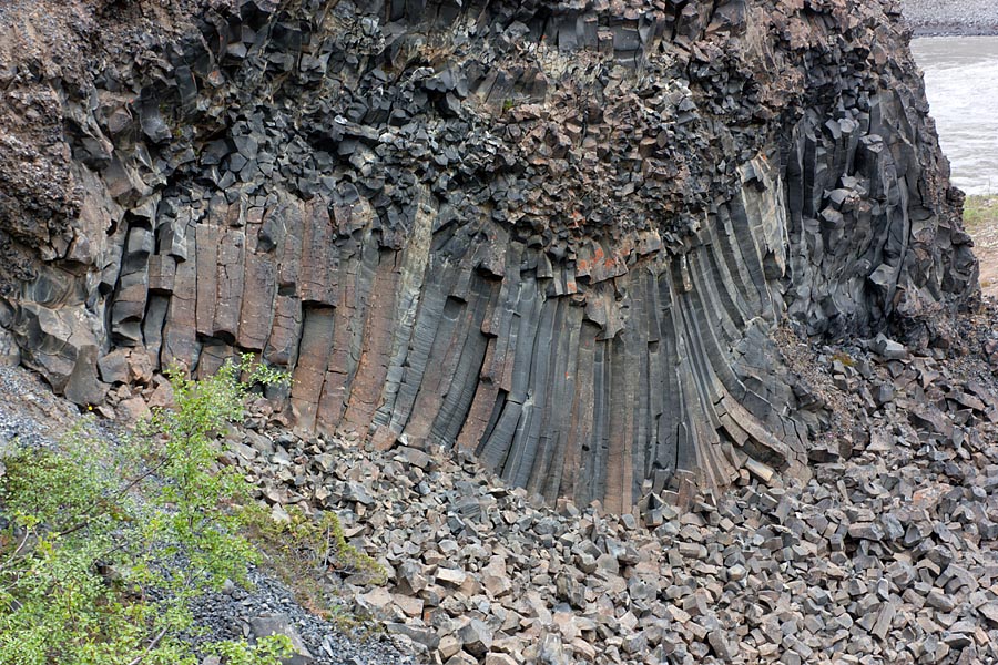 Basaltzuilen bij Karl og Kerling, Iceland